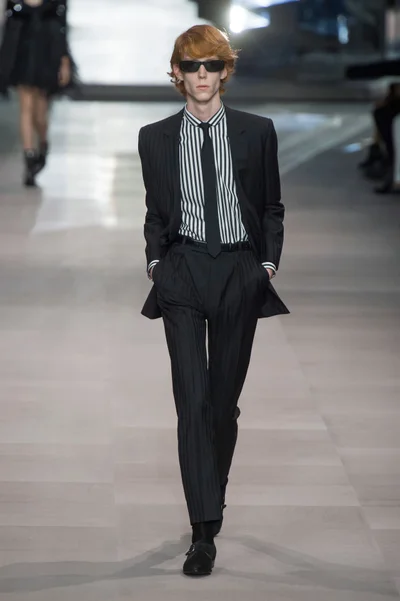 Look 24